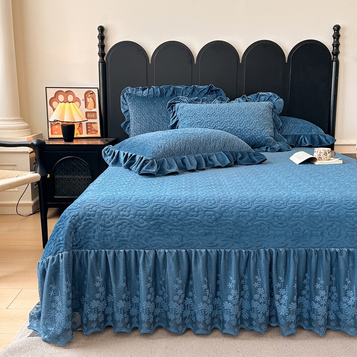 91家纺网 家纺一手货源 找家纺 情恒家纺 2025新款宝宝绒单品床盖床盖三件套玫瑰盛典系列 玫瑰盛典 深海蓝