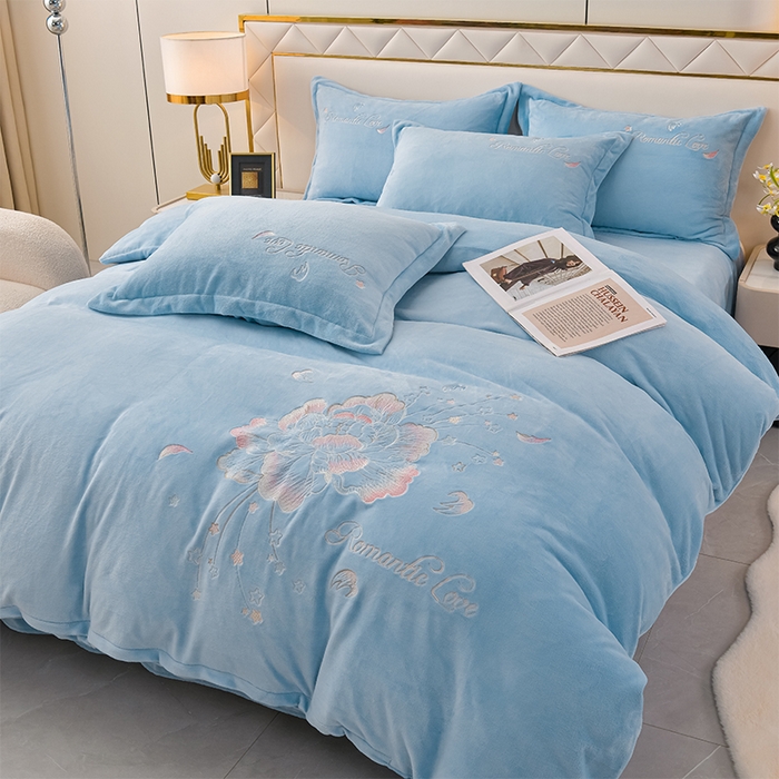 91家纺网 家纺一手货源 找家纺 （总）绒小宣  2025新款加厚牛奶绒刺绣花保暖四件套-花开富贵提供买家秀