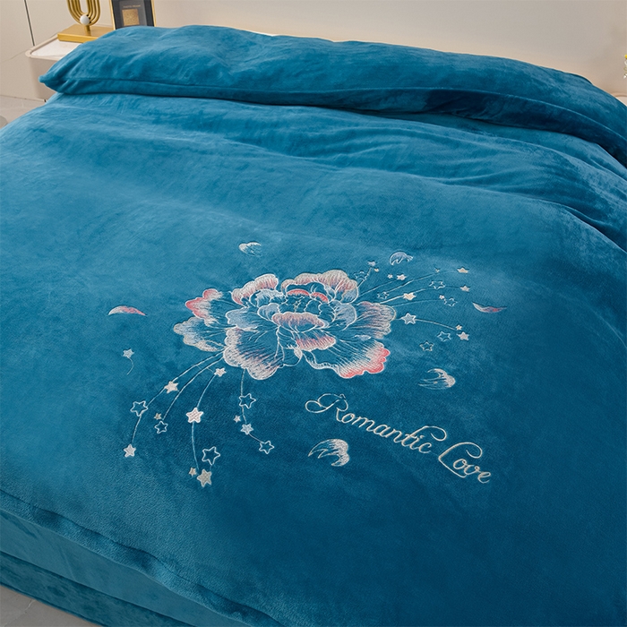 91家纺网 家纺一手货源 找家纺 绒小宣  2025新款加厚牛奶绒刺绣花保暖四件套-花开富贵提供买家秀 花开富贵-宝石蓝