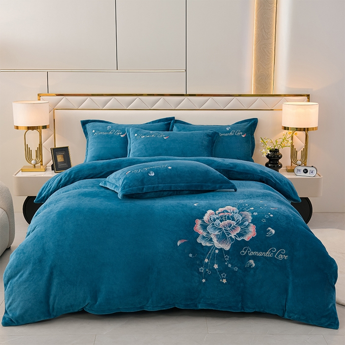 91家纺网 家纺一手货源 找家纺 绒小宣  2025新款加厚牛奶绒刺绣花保暖四件套-花开富贵提供买家秀 花开富贵-宝石蓝