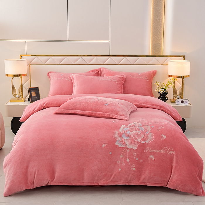 91家纺网 家纺一手货源 找家纺 绒小宣  2025新款加厚牛奶绒刺绣花保暖四件套-花开富贵提供买家秀 花开富贵-芍药粉