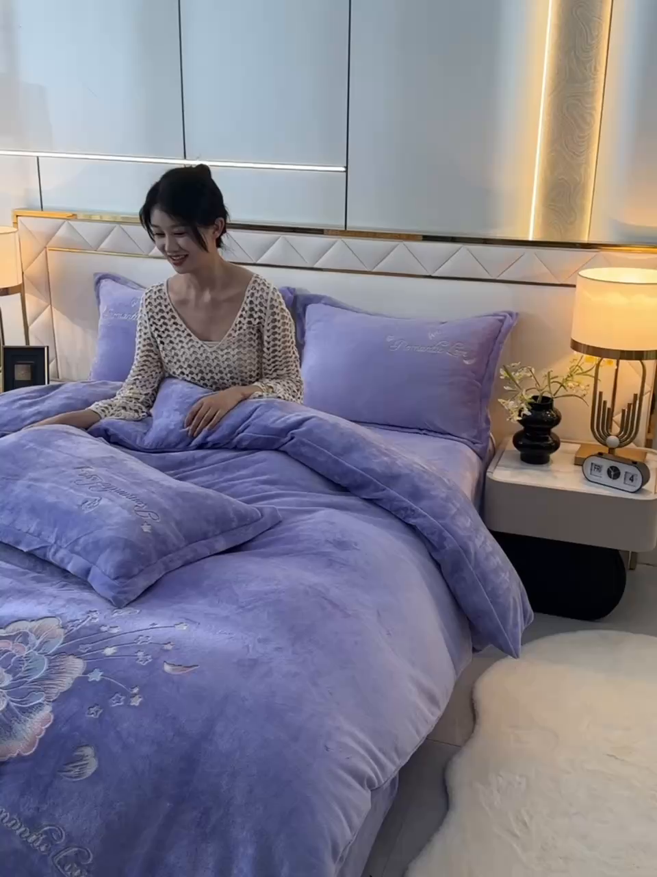91家纺网 家纺一手货源 找家纺 绒小宣  2025新款加厚牛奶绒刺绣花保暖四件套-花开富贵提供买家秀 花开富贵-紫色