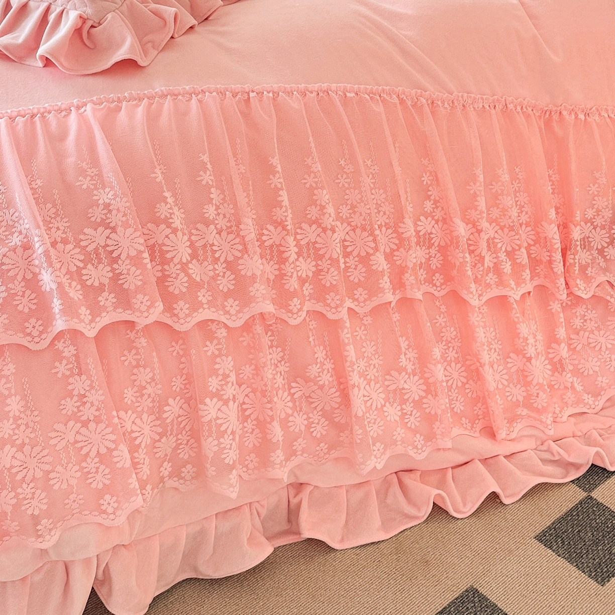 91家纺网 家纺一手货源 找家纺 情恒家纺 2025新款宝宝绒单品床盖床盖三件套玫瑰盛典系列 玫瑰盛典 香妃粉