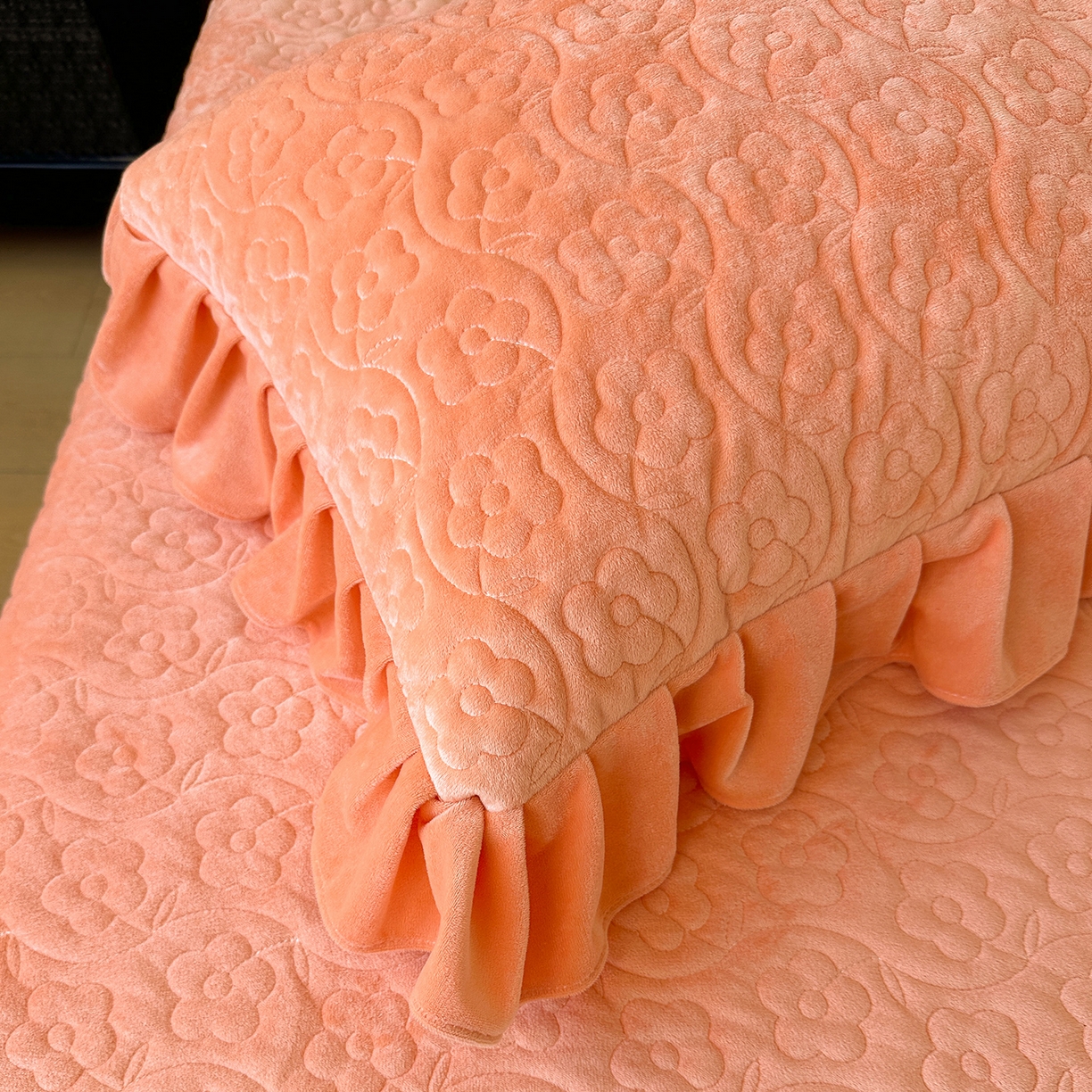 91家纺网 家纺一手货源 找家纺 情恒家纺 2025新款宝宝绒单品床盖床盖三件套玫瑰盛典系列 玫瑰盛典 明媚橙