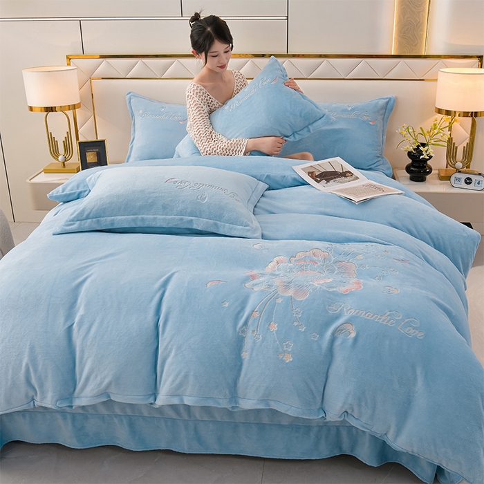 91家纺网 家纺一手货源 找家纺 绒小宣  2025新款加厚牛奶绒刺绣花保暖四件套-花开富贵提供买家秀 花开富贵-天兰色