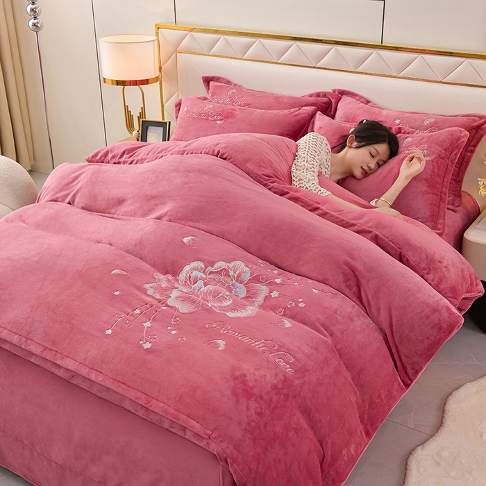 91家纺网 家纺一手货源 找家纺 绒小宣  2025新款加厚牛奶绒刺绣花保暖四件套-花开富贵提供买家秀 花开富贵-豆沙色