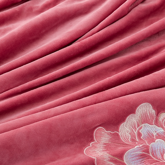 91家纺网 家纺一手货源 找家纺 绒小宣  2025新款加厚牛奶绒刺绣花保暖四件套-花开富贵提供买家秀 花开富贵-豆沙色