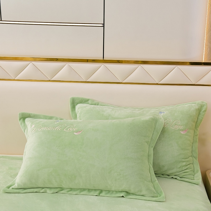 91家纺网 家纺一手货源 找家纺 绒小宣  2025新款加厚牛奶绒刺绣花保暖四件套-花开富贵提供买家秀 花开富贵-抹茶绿