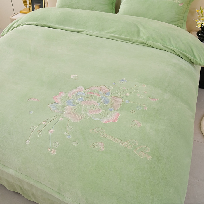 91家纺网 家纺一手货源 找家纺 绒小宣  2025新款加厚牛奶绒刺绣花保暖四件套-花开富贵提供买家秀 花开富贵-抹茶绿