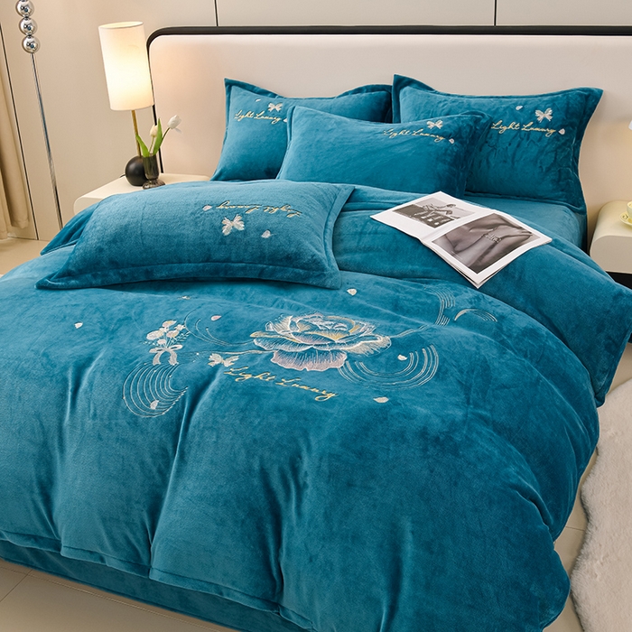 91家纺网 家纺一手货源 找家纺 （总）绒小宣 2025新款A类牛奶绒刺绣四件套-蝶恋花