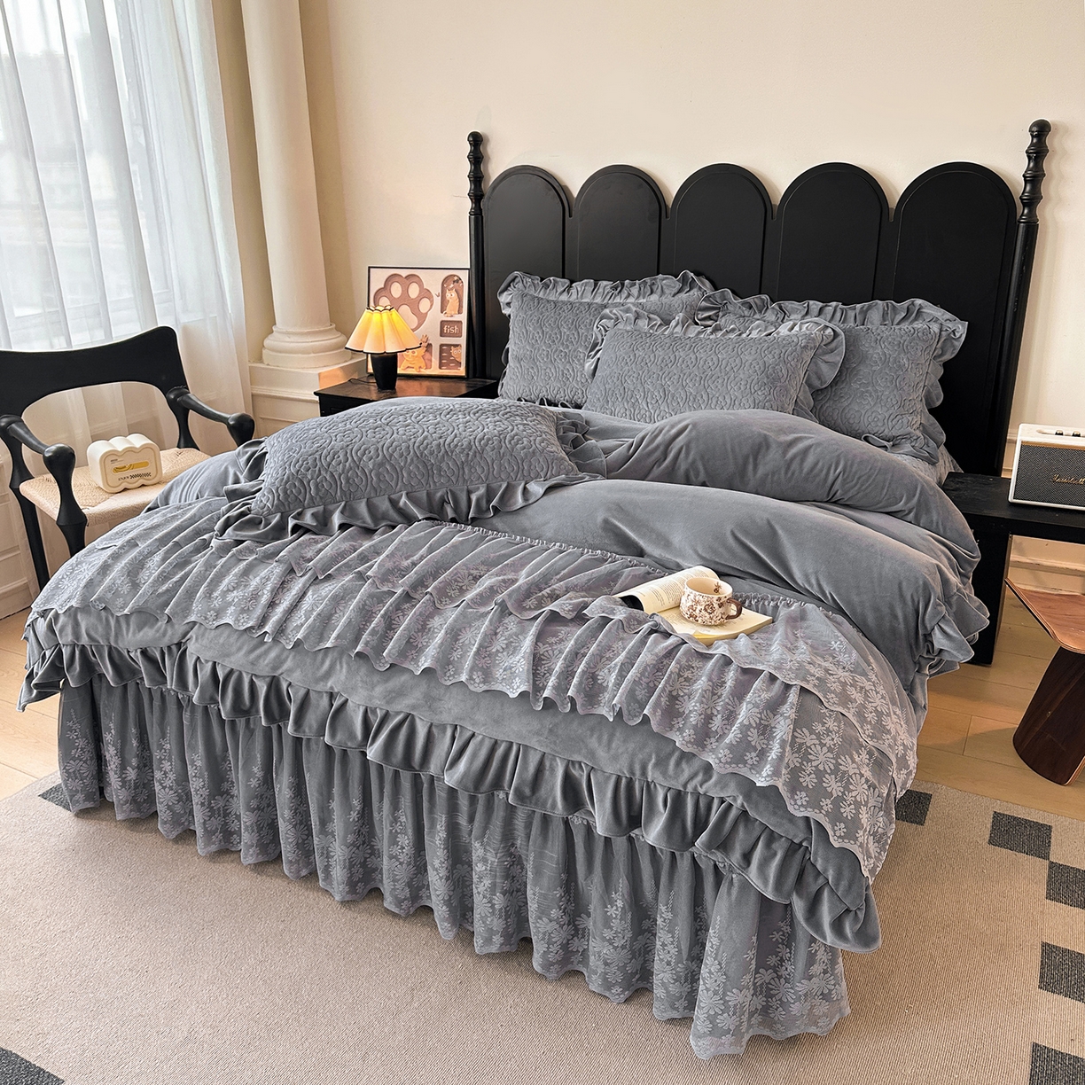 91家纺网 家纺一手货源 找家纺 情恒家纺 2025新款宝宝绒床盖三四件套玫瑰盛典 玫瑰盛典 静夜灰