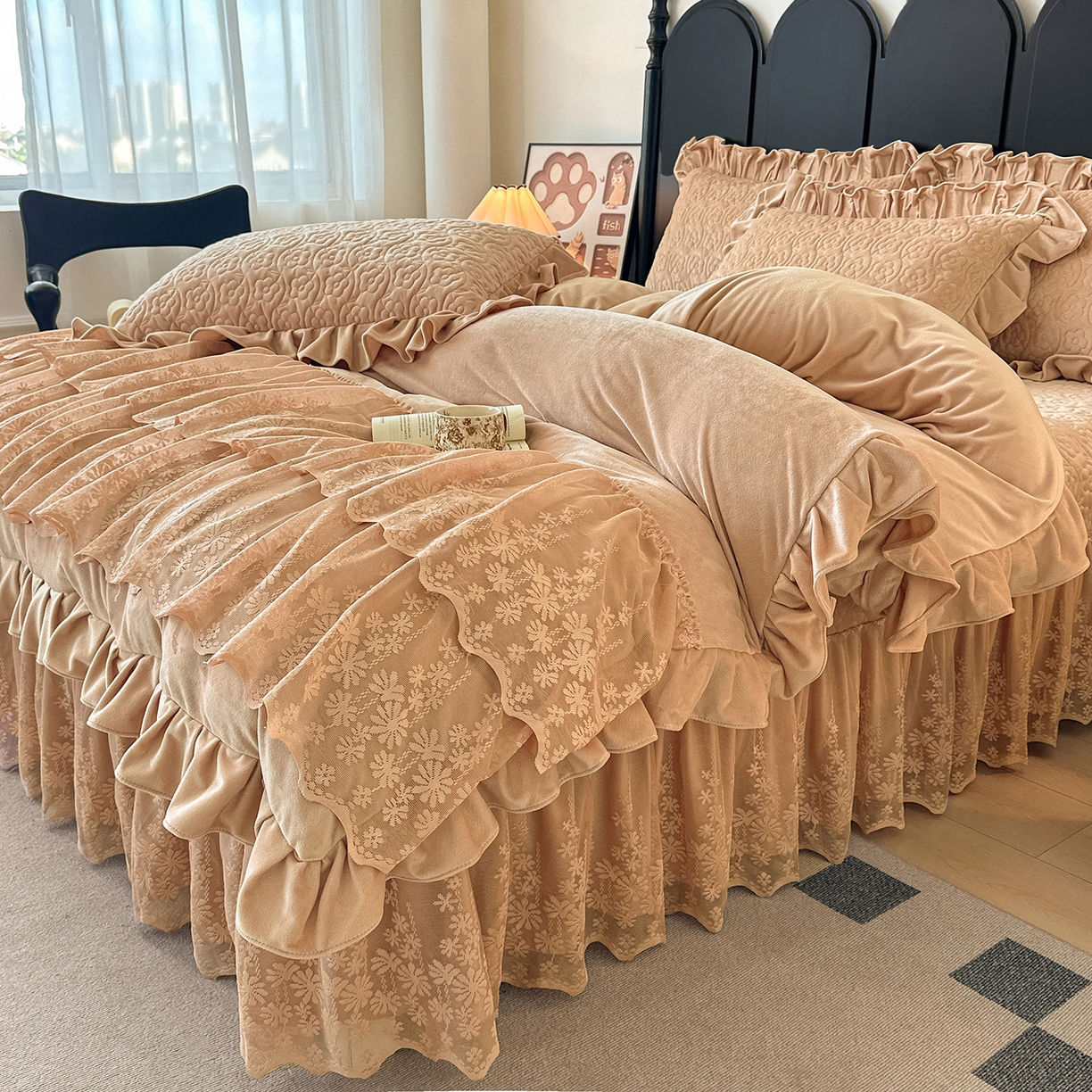 91家纺网 家纺一手货源 找家纺 情恒家纺 2025新款宝宝绒床盖三四件套玫瑰盛典 玫瑰盛典 暖驼色