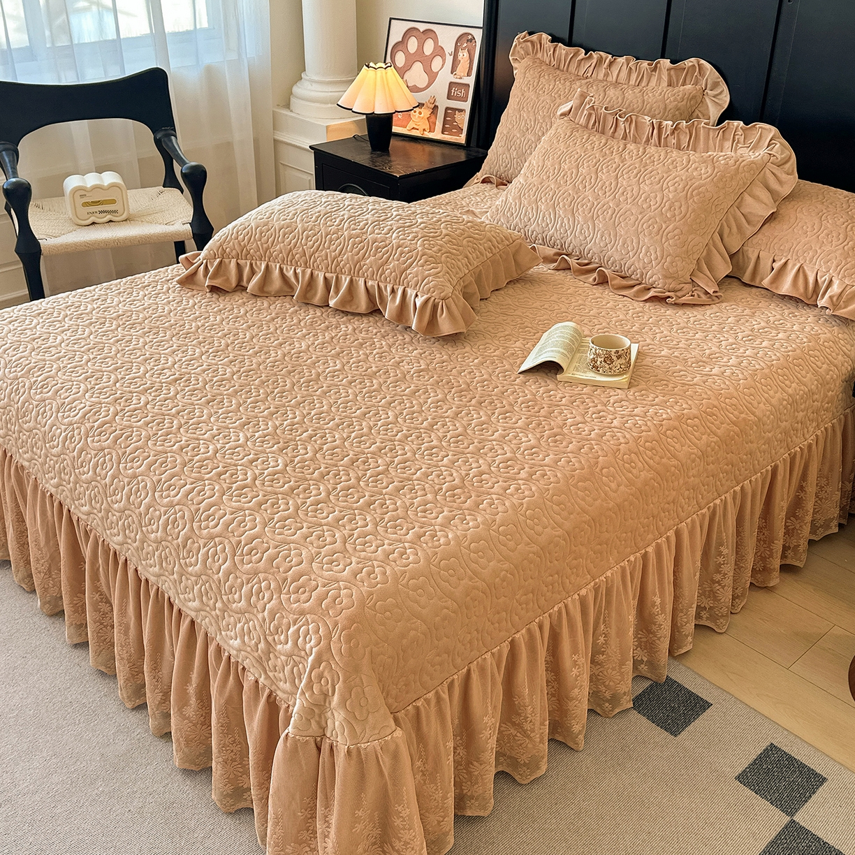 91家纺网 家纺一手货源 找家纺 情恒家纺 2025新款宝宝绒床盖三四件套玫瑰盛典 玫瑰盛典 暖驼色