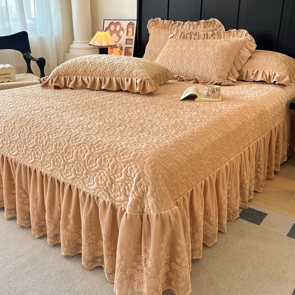 91家纺网 家纺一手货源 找家纺 情恒家纺 2025新款宝宝绒床盖三四件套玫瑰盛典 玫瑰盛典 暖驼色