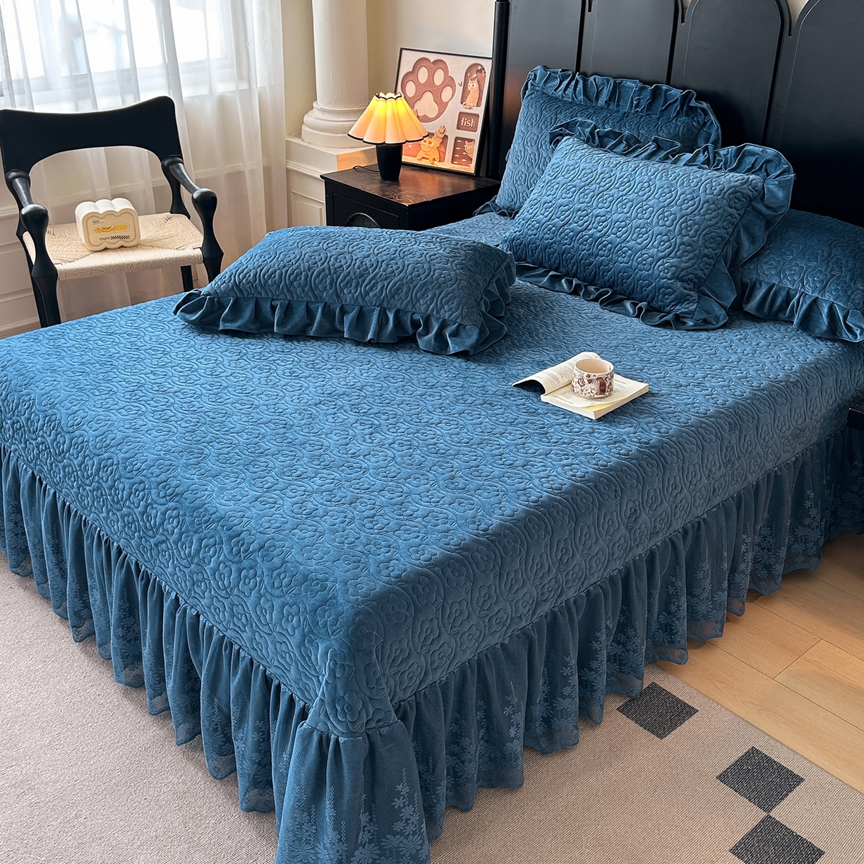 91家纺网 家纺一手货源 找家纺 情恒家纺 2025新款宝宝绒床盖三四件套玫瑰盛典 玫瑰盛典 深海蓝