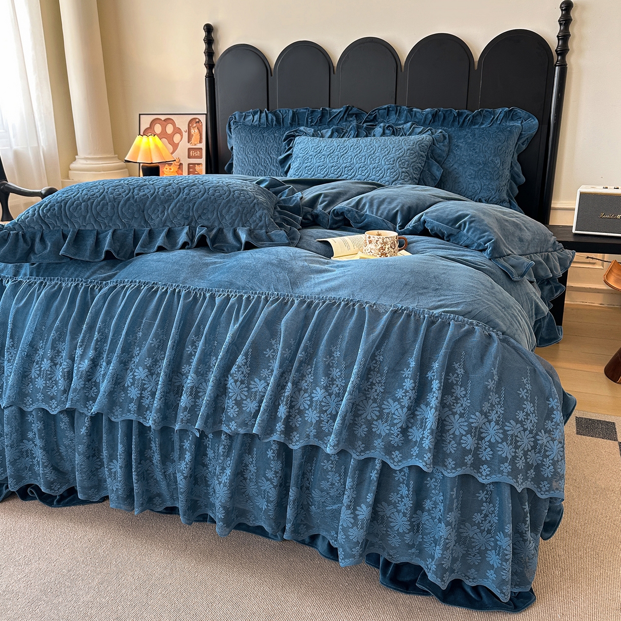 91家纺网 家纺一手货源 找家纺 情恒家纺 2025新款宝宝绒床盖三四件套玫瑰盛典 玫瑰盛典 深海蓝