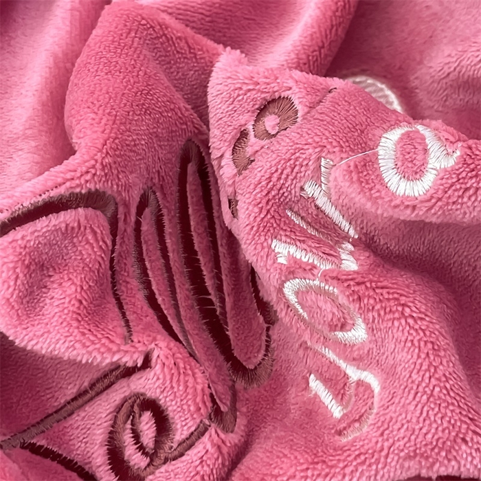 91家纺网 家纺一手货源 找家纺 绒小宣 2025新A类牛奶绒贴布绣四件套-花语 花语-豆沙色