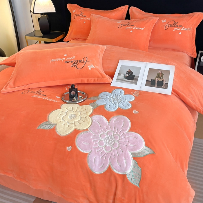 91家纺网 家纺一手货源 找家纺 绒小宣 2025新A类牛奶绒贴布绣四件套-花语 花语-清新橙