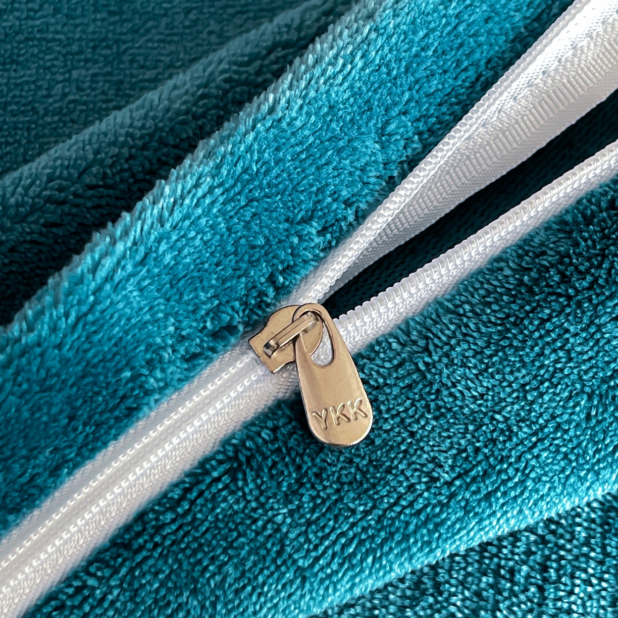 91家纺网 家纺一手货源 找家纺 绒小宣 2025新A类牛奶绒贴布绣四件套-花语 花语-宝石蓝