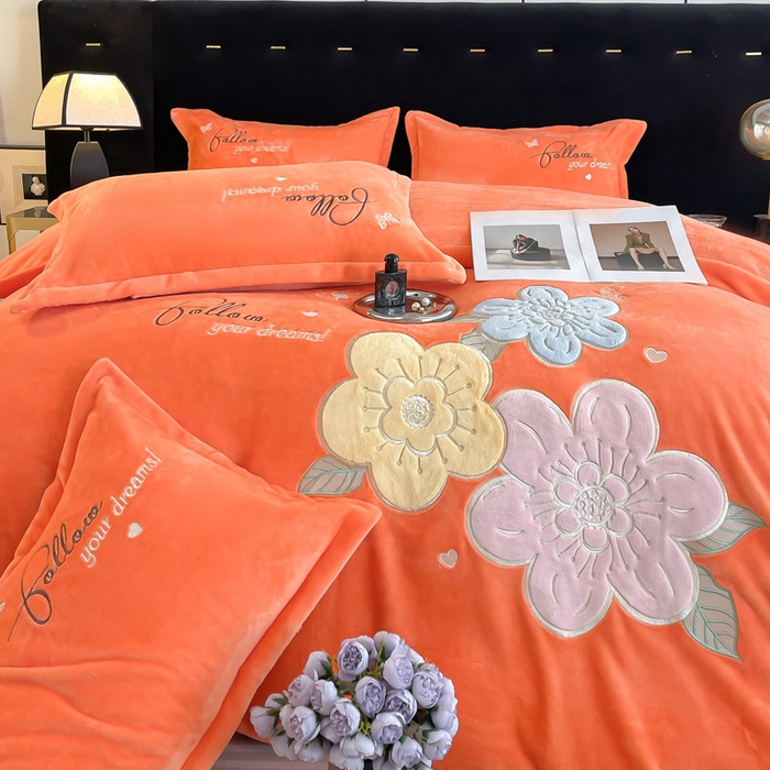 91家纺网 家纺一手货源 找家纺 绒小宣 2025新A类牛奶绒贴布绣四件套-花语 花语-清新橙