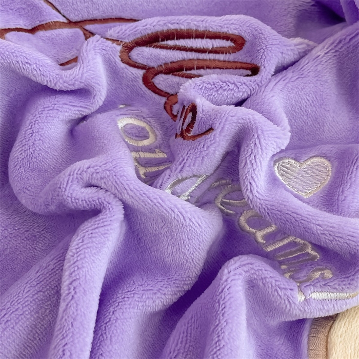 91家纺网 家纺一手货源 找家纺 绒小宣 2025新A类牛奶绒贴布绣四件套-花语 花语-浅夏紫