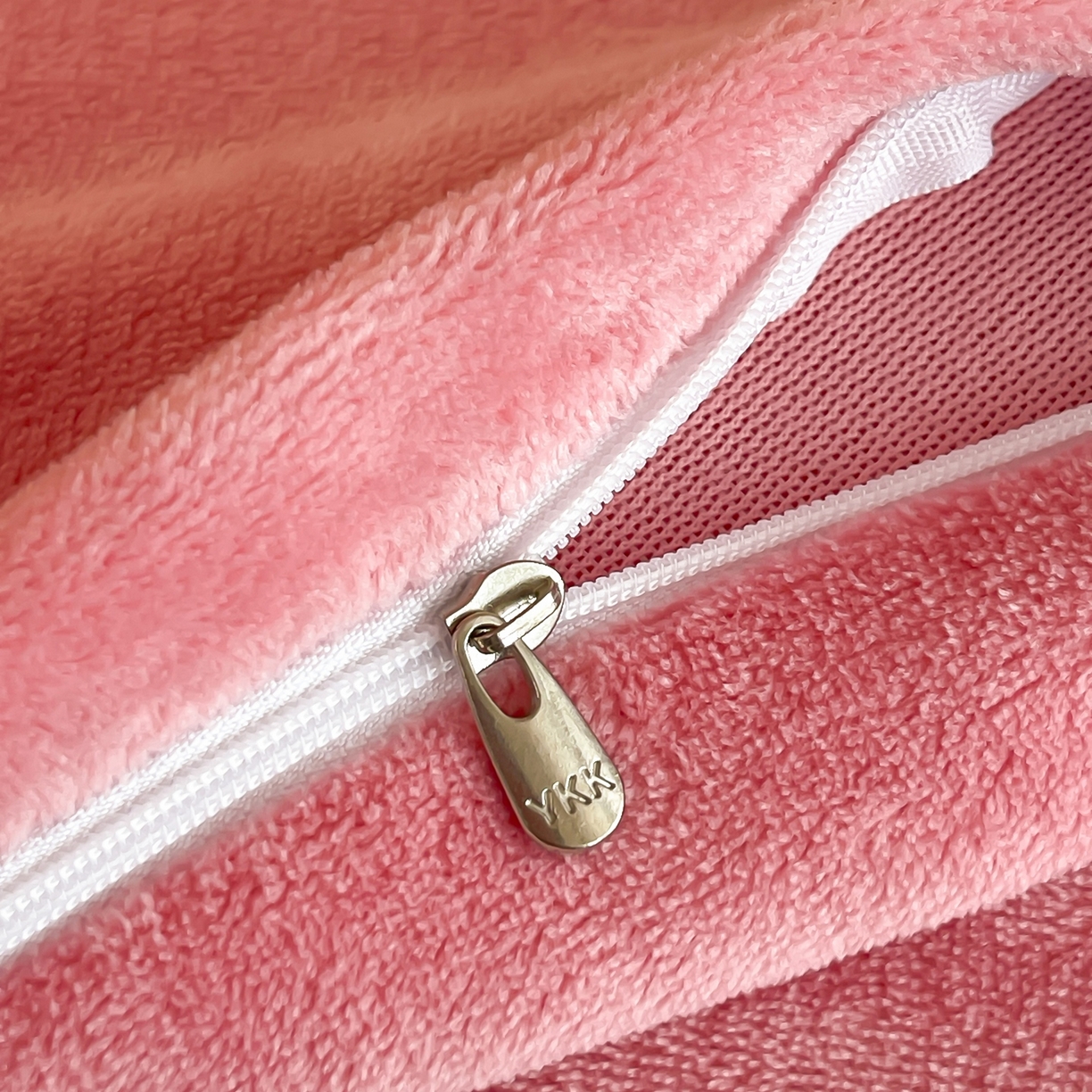 91家纺网 家纺一手货源 找家纺 绒小宣 2025新A类牛奶绒贴布绣四件套-花语 花语-芍药粉