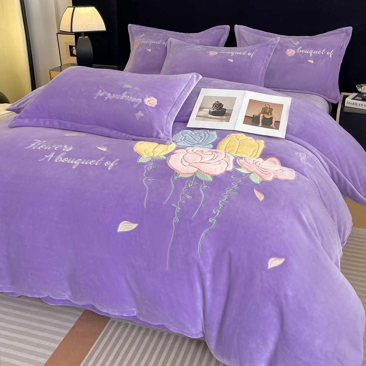 91家纺网 家纺一手货源 找家纺 绒小宣 2025新A类牛奶绒贴布绣四件套-花语 花语-浅夏紫