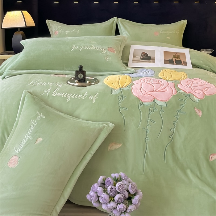 91家纺网 家纺一手货源 找家纺 绒小宣 2025新款A类牛奶绒贴布绣四件套-玫瑰爱恋 玫瑰爱恋-抹茶绿