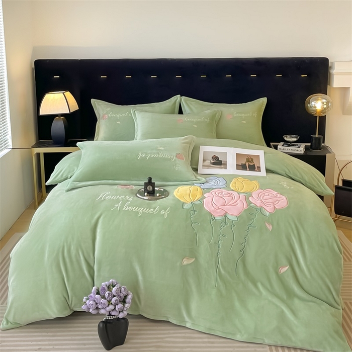 绒小宣 2025新款A类牛奶绒贴布绣四件套-玫瑰爱恋 玫瑰爱恋-抹茶绿