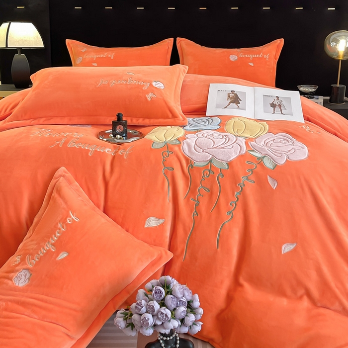 91家纺网 家纺一手货源 找家纺 绒小宣 2025新款A类牛奶绒贴布绣四件套-玫瑰爱恋 玫瑰爱恋-橙色