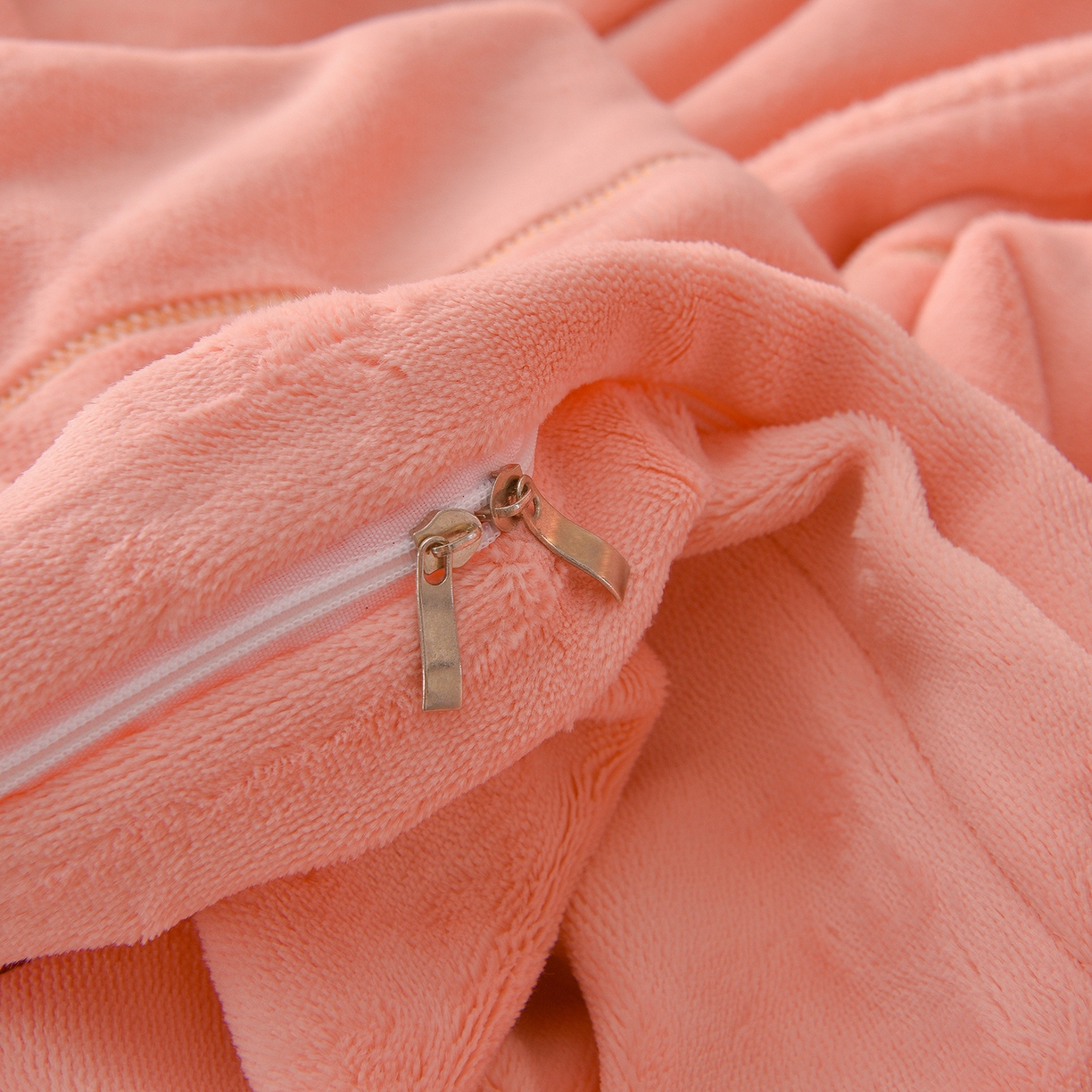 91家纺网 家纺一手货源 找家纺 绒小宣 2025新款加厚牛奶绒四件套宽边一字绣牛奶绒刺绣花夹棉床盖款四件套-玫瑰花语 玫瑰花语-粉色