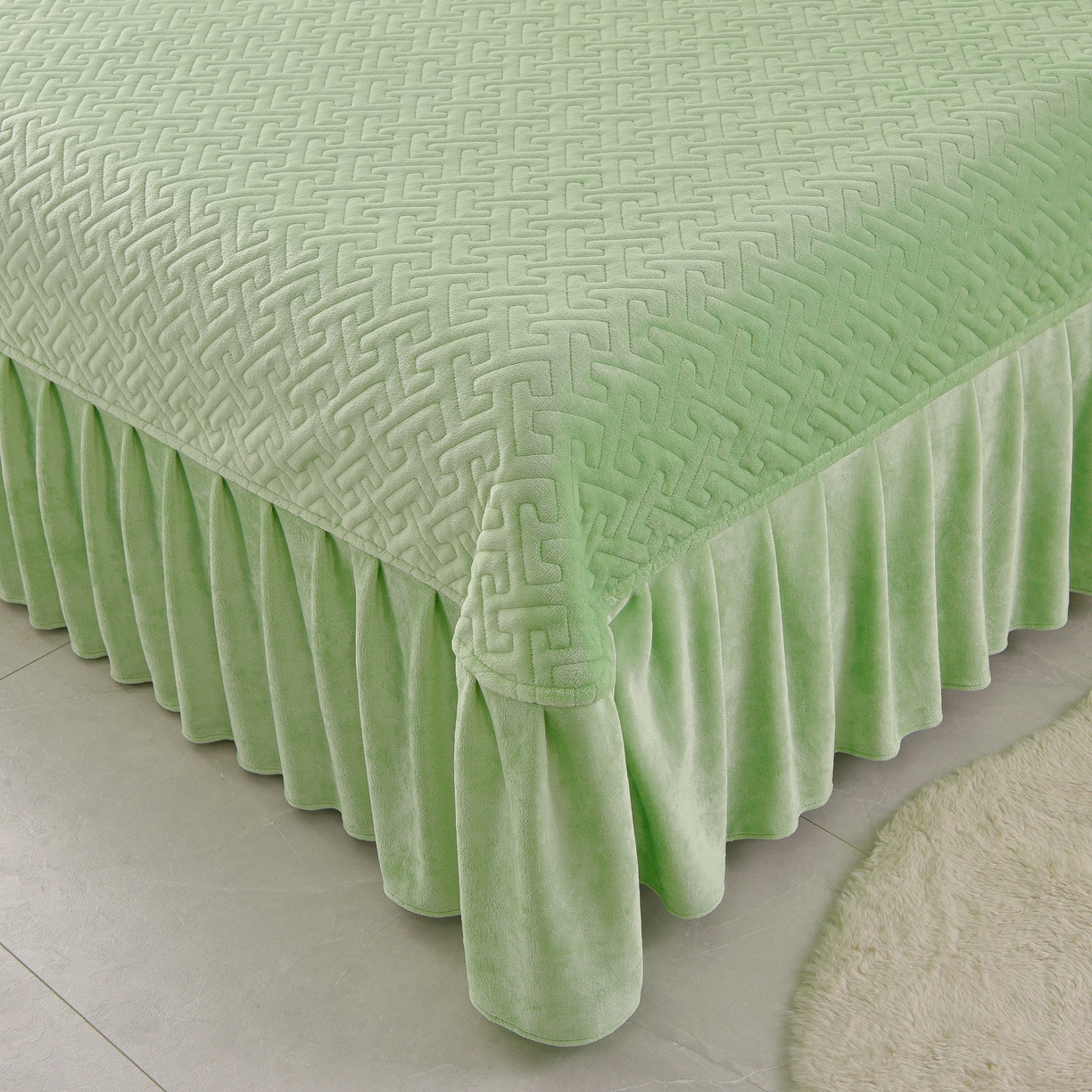 91家纺网 家纺一手货源 找家纺 绒小宣 2025新款加厚牛奶绒四件套宽边一字绣牛奶绒刺绣花夹棉床盖款四件套-玫瑰花语 玫瑰花语-绿色