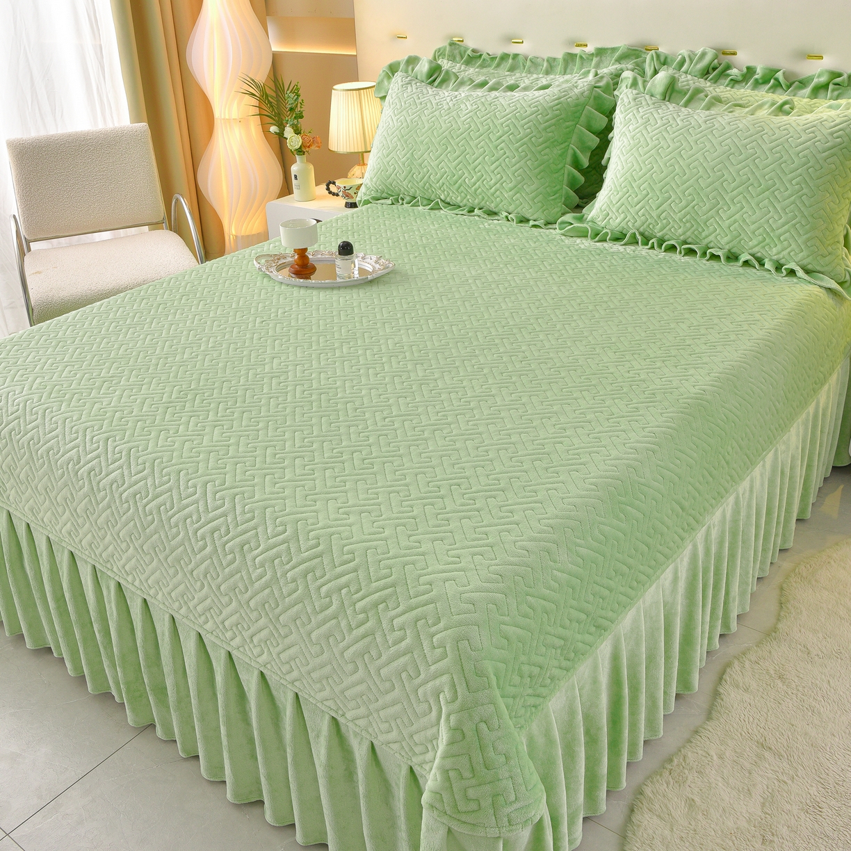 91家纺网 家纺一手货源 找家纺 绒小宣 2025新款加厚牛奶绒四件套宽边一字绣牛奶绒刺绣花夹棉床盖款四件套-玫瑰花语 玫瑰花语-绿色