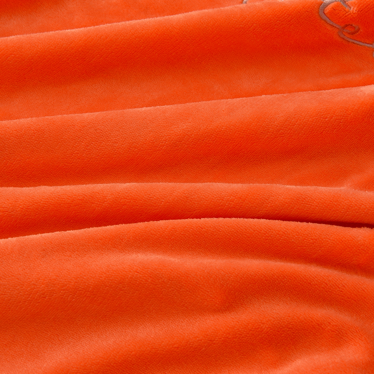 91家纺网 家纺一手货源 找家纺 绒小宣 2025新款加厚牛奶绒四件套宽边一字绣牛奶绒刺绣花夹棉床盖款四件套-玫瑰花语 玫瑰花语-橙色