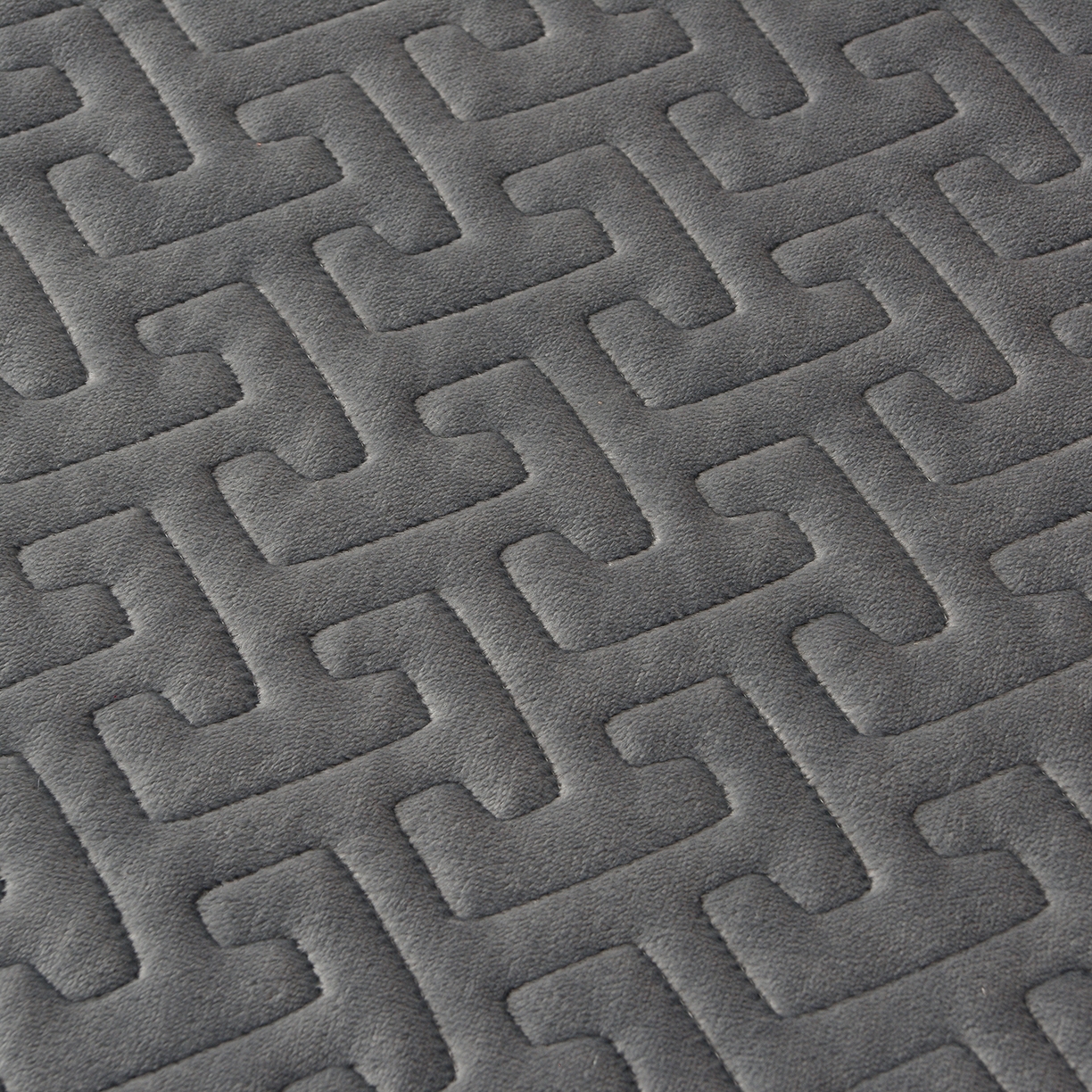 91家纺网 家纺一手货源 找家纺 绒小宣 2025新款加厚牛奶绒四件套宽边一字绣牛奶绒刺绣花夹棉床盖款四件套-玫瑰花语 玫瑰花语-高级灰