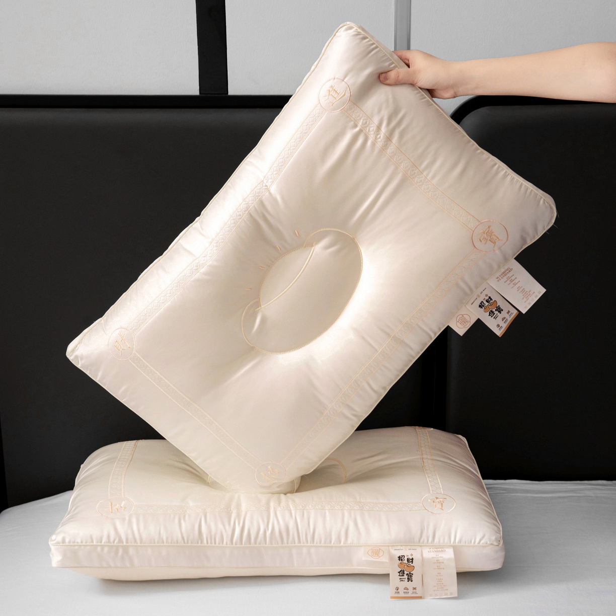 91家纺网 家纺一手货源 找家纺 亦帆枕芯 2025新款招财进宝羽丝绒枕头枕芯仿蚕丝不塌陷护颈定型枕枕头枕芯 招财进宝玉色