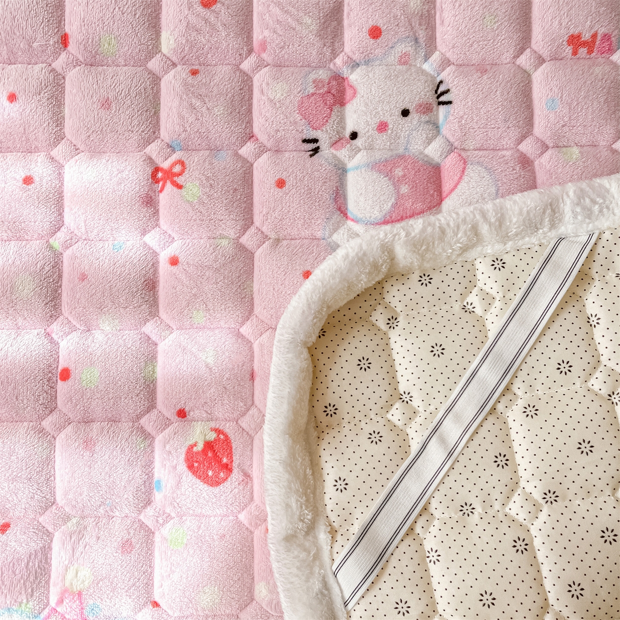 91家纺网 家纺一手货源 找家纺 （总）美澳家纺 2025新款印花牛奶绒加厚夹棉床褥床垫