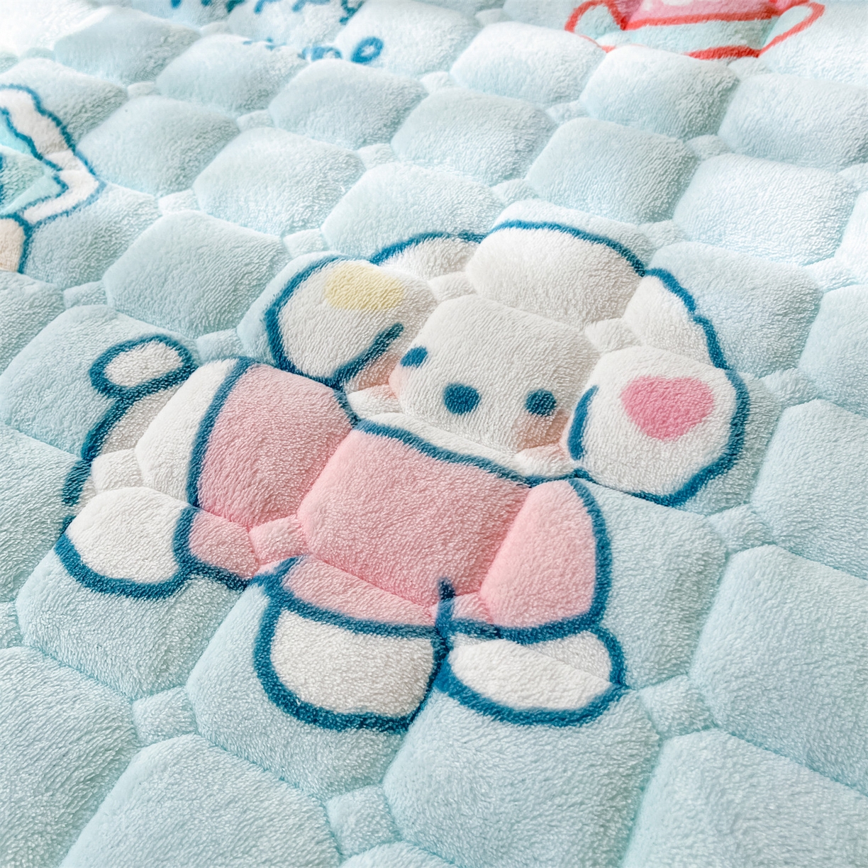 91家纺网 家纺一手货源 找家纺 美澳家纺 2025新款印花牛奶绒加厚夹棉床褥床垫 蓝天萌狗