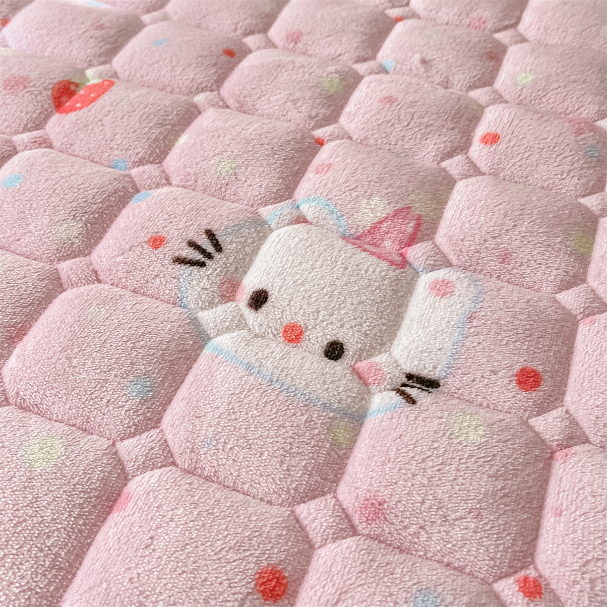 91家纺网 家纺一手货源 找家纺 （总）美澳家纺 2025新款印花牛奶绒加厚夹棉床褥床垫