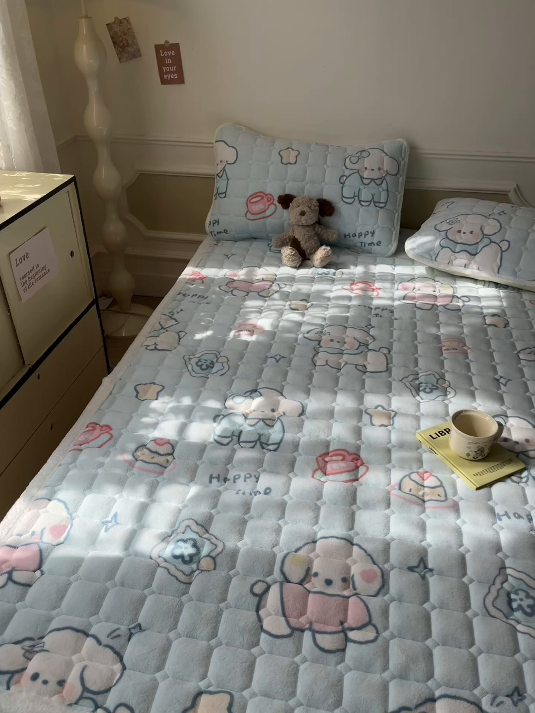 91家纺网 家纺一手货源 找家纺 美澳家纺 2025新款印花牛奶绒加厚夹棉床褥床垫 蓝天萌狗