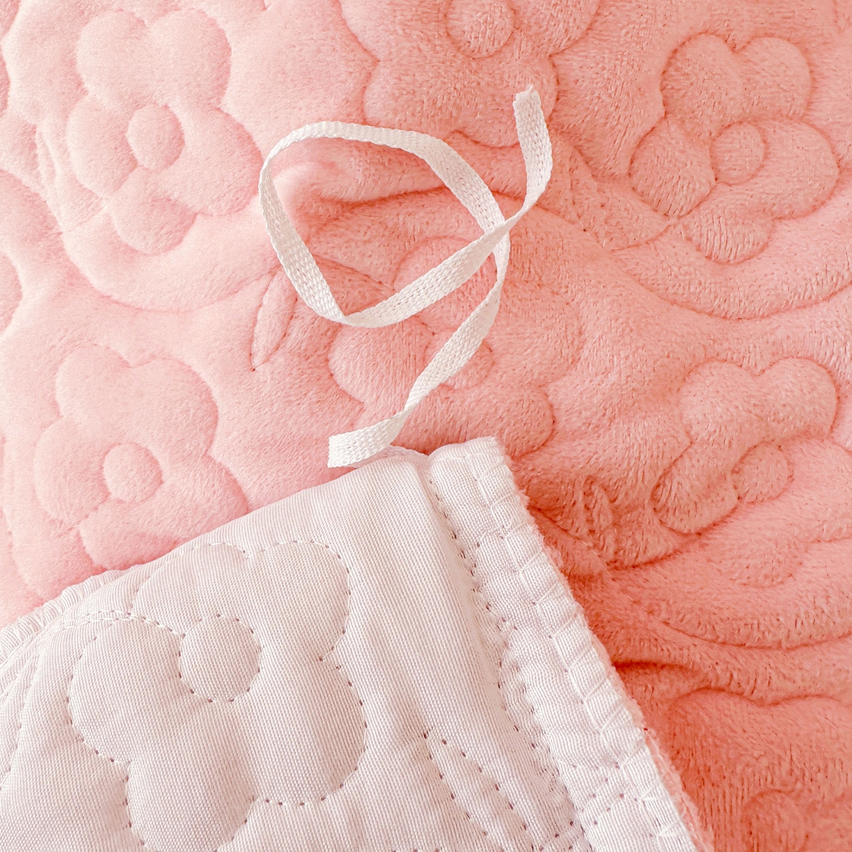 91家纺网 家纺一手货源 找家纺 （总）情恒家纺 2025新款宝宝绒夹棉单品床裙单件床裙玫瑰盛典系列