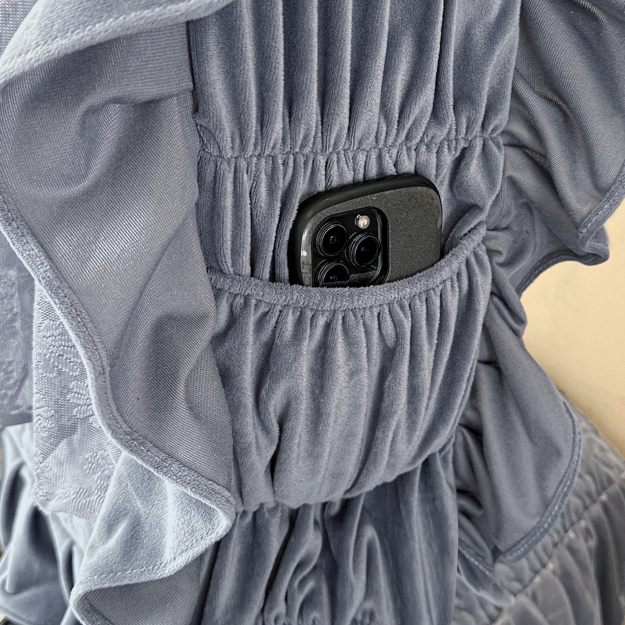 91家纺网 家纺一手货源 找家纺 情恒家纺 2025新款宝宝绒夹棉单品床裙单件床裙玫瑰盛典系列 玫瑰盛典 静夜灰