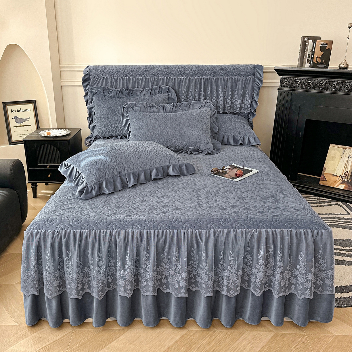 91家纺网 家纺一手货源 找家纺 情恒家纺 2025新款宝宝绒夹棉单品床裙单件床裙玫瑰盛典系列 玫瑰盛典 静夜灰