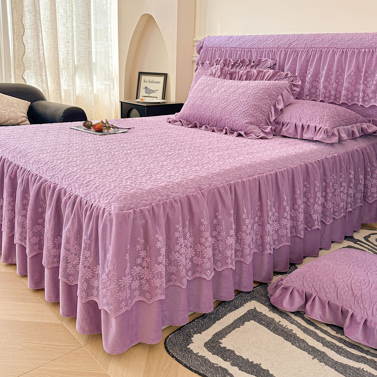 91家纺网 家纺一手货源 找家纺 情恒家纺 2025新款宝宝绒夹棉单品床裙单件床裙玫瑰盛典系列 玫瑰盛典 优雅紫