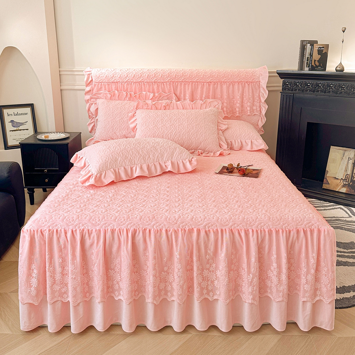 91家纺网 家纺一手货源 找家纺 情恒家纺 2025新款宝宝绒夹棉床裙三四五件套-玫瑰盛典 玫瑰盛典 香妃粉