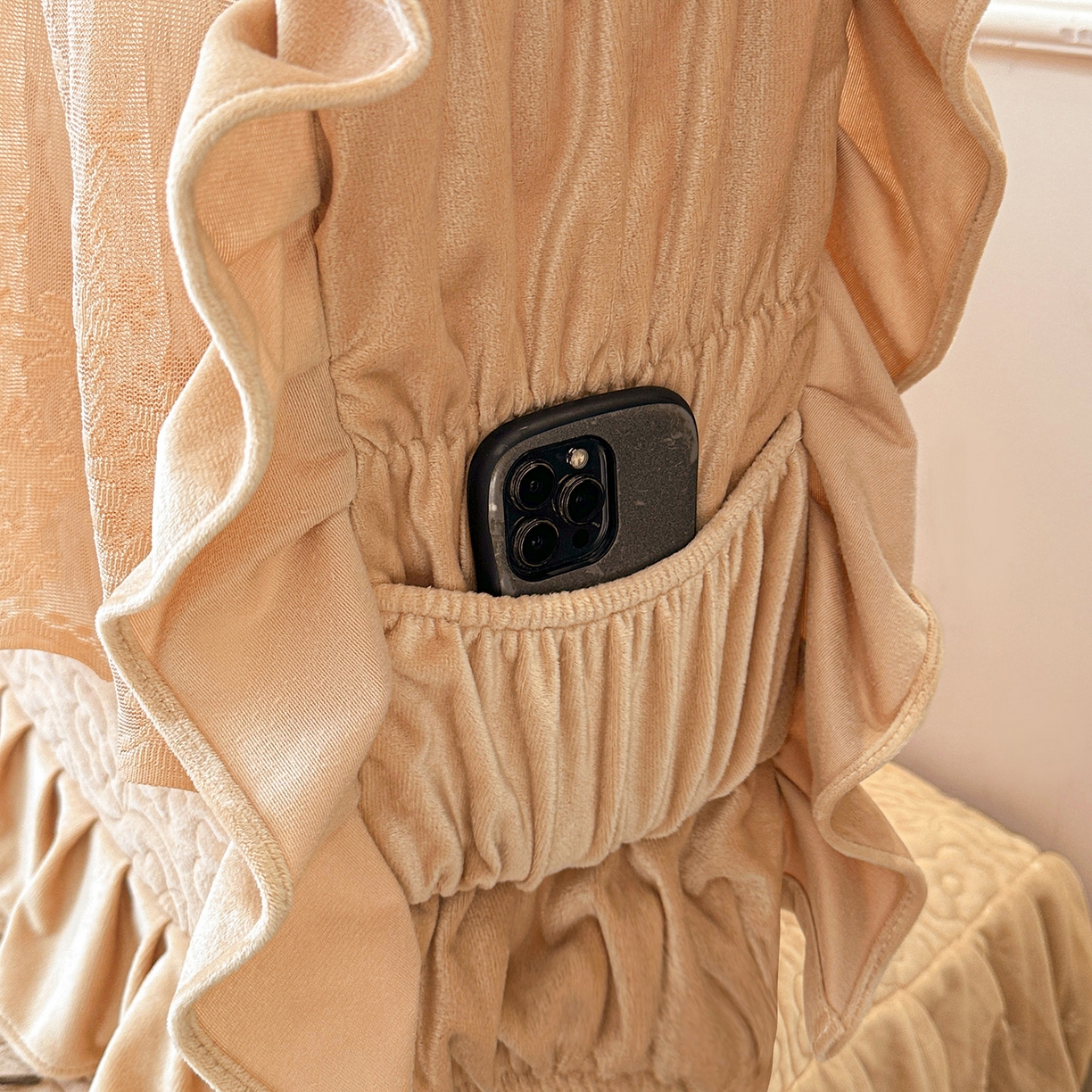 91家纺网 家纺一手货源 找家纺 情恒家纺 2025新款宝宝绒夹棉床裙三四五件套-玫瑰盛典 玫瑰盛典 暖驼色