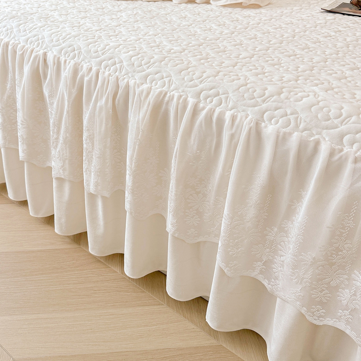 91家纺网 家纺一手货源 找家纺 情恒家纺 2025新款宝宝绒夹棉床裙三四五件套-玫瑰盛典 玫瑰盛典 云朵白