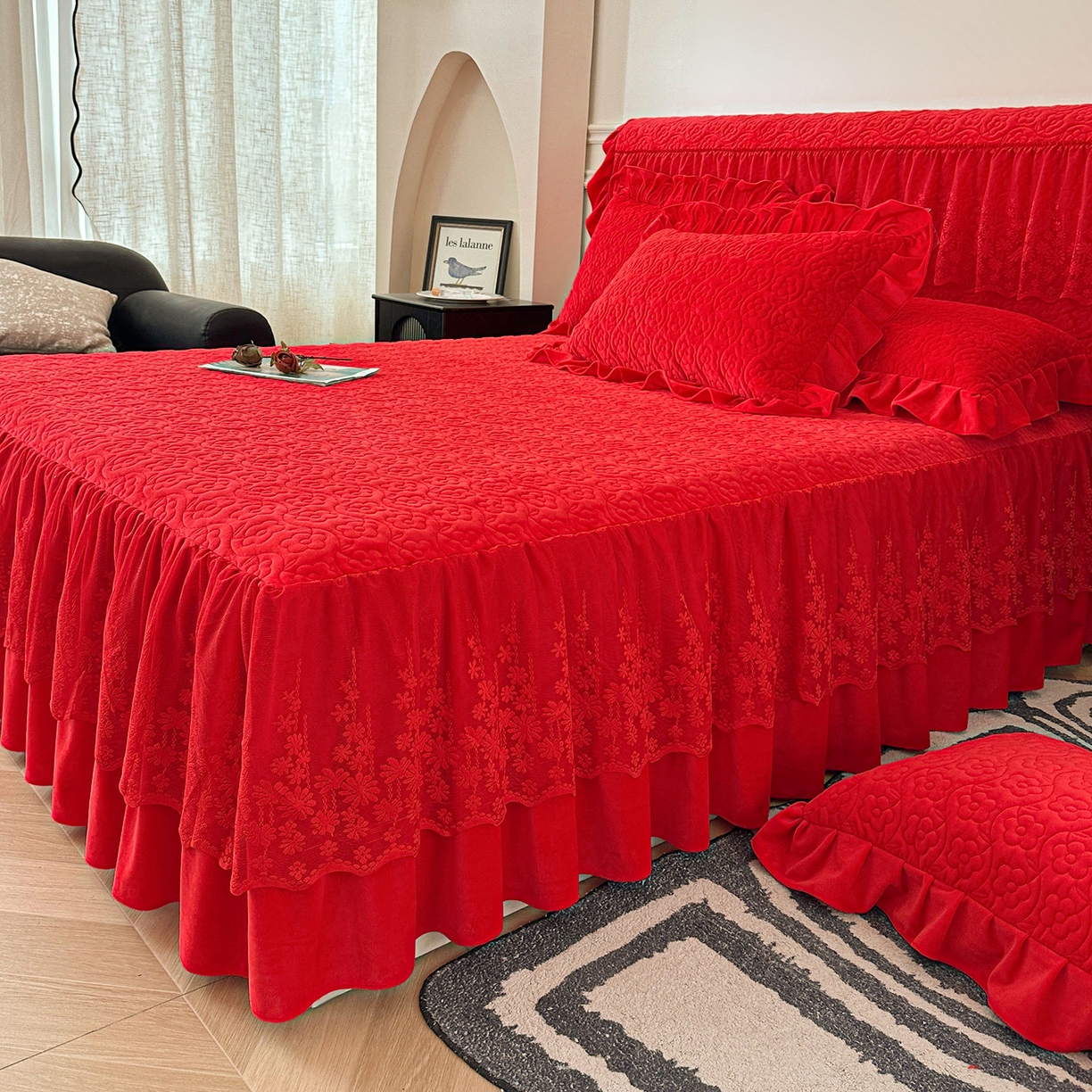 91家纺网 家纺一手货源 找家纺 情恒家纺 2025新款宝宝绒夹棉床裙三四五件套-玫瑰盛典 玫瑰盛典 中国红