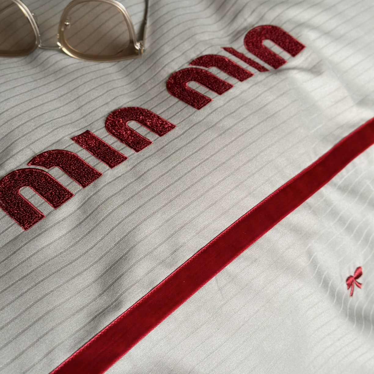 91家纺网 家纺一手货源 找家纺 （总）优然居家纺 2025新款40支全棉纯棉提花磨毛格雷系四件套-缪缪灰