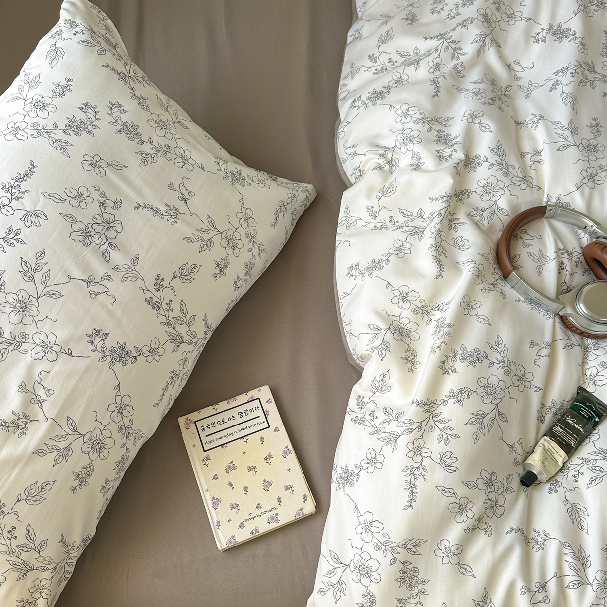 91家纺网 家纺一手货源 找家纺 （总）曼璐家纺 2025新款碎花双拼水洗棉四件套学生宿舍三件套单双人被套和床笠款单被套